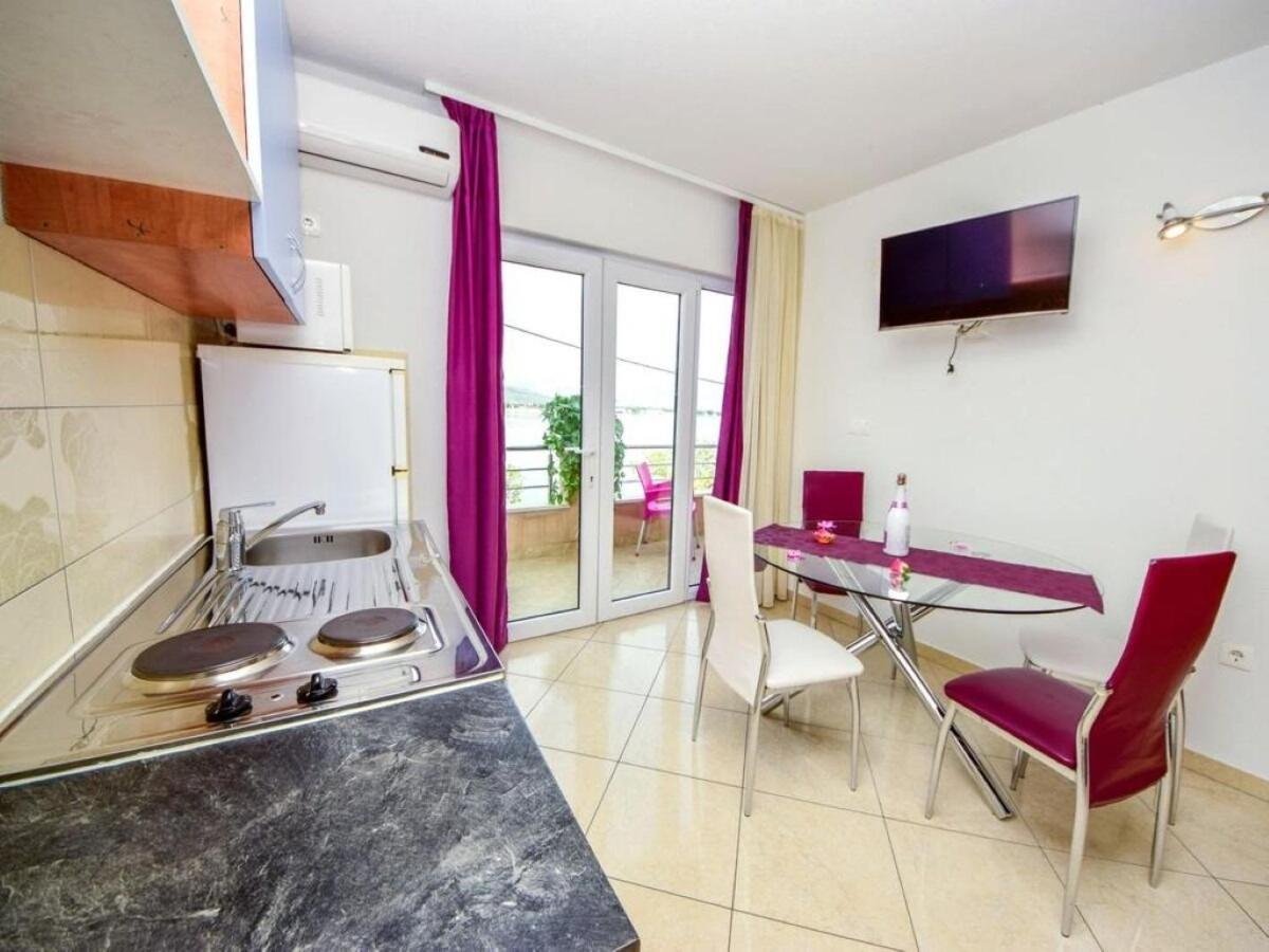 טרוגיר Apartments Vini מראה חיצוני תמונה